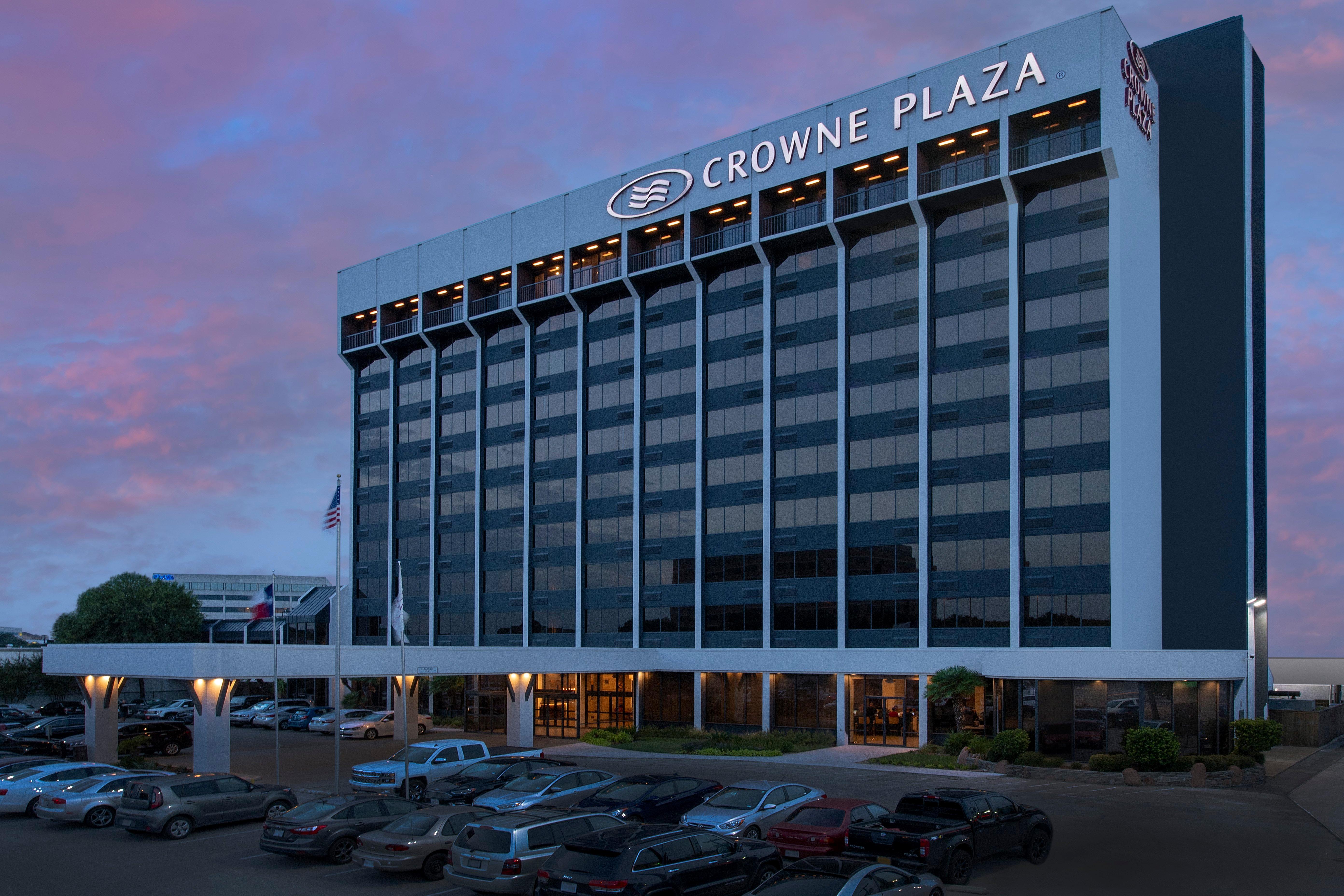 Crowne Plaza San Antonio Airport By Ihg Hotel Exterior photo