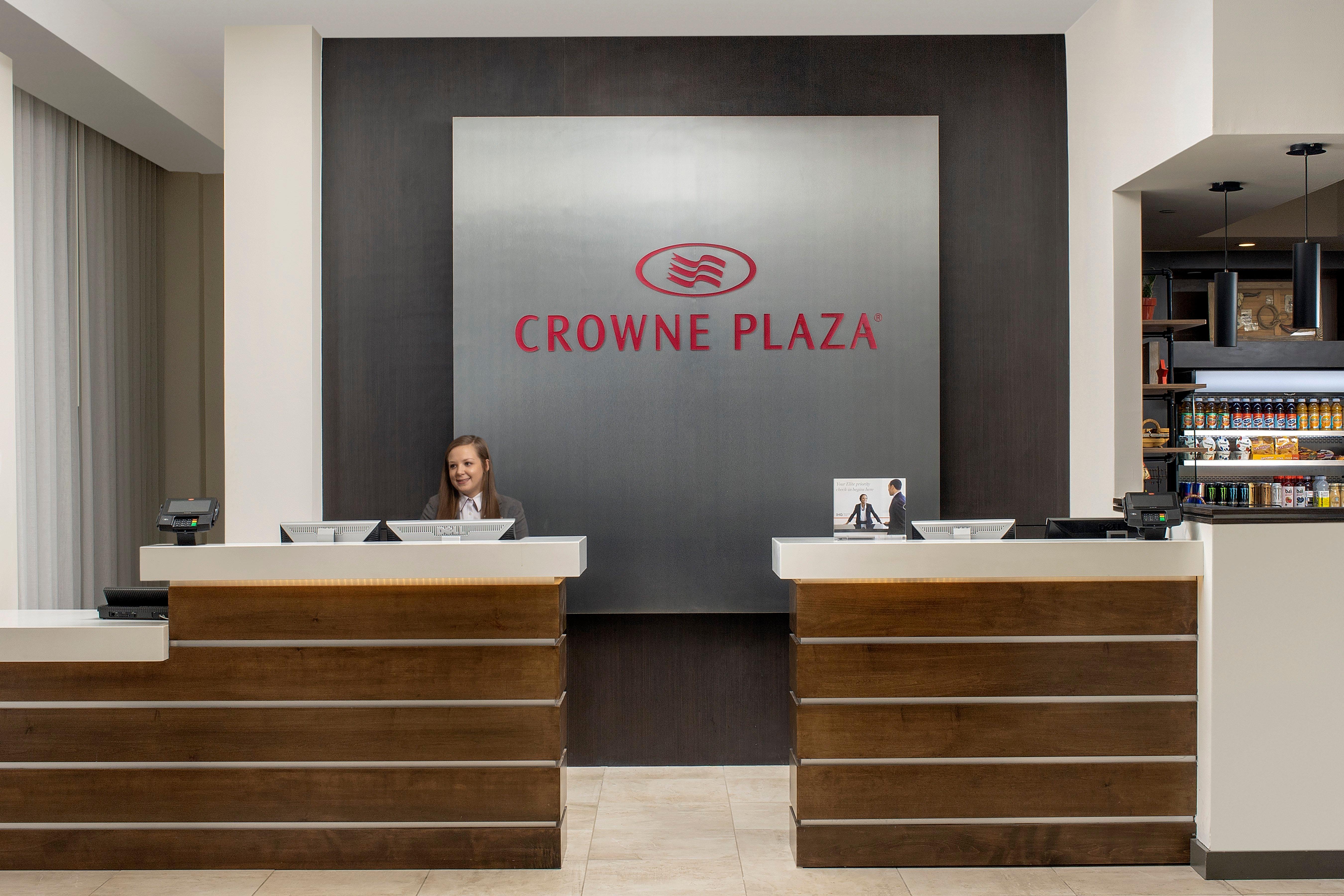 Crowne Plaza San Antonio Airport By Ihg Hotel Exterior photo