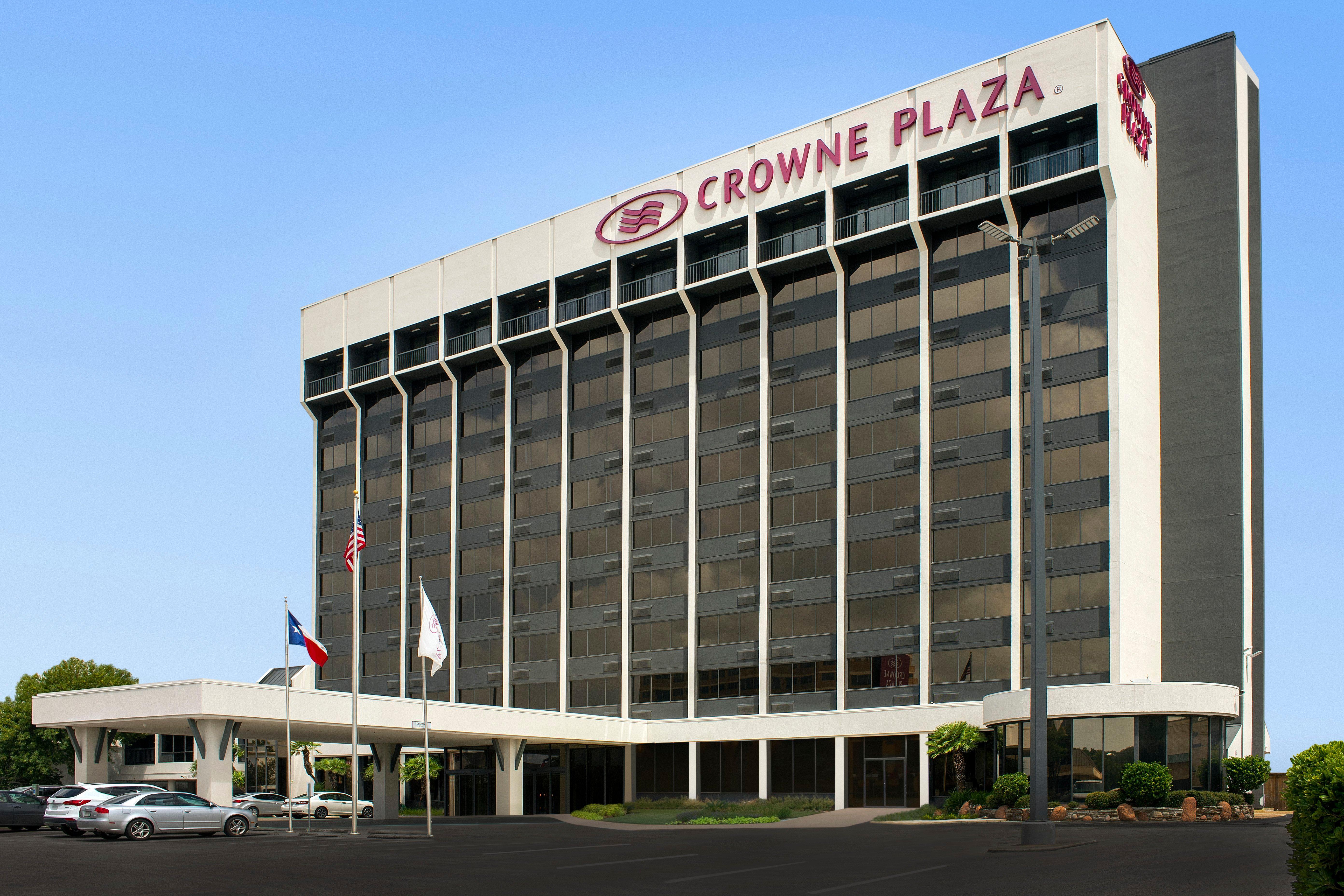 Crowne Plaza San Antonio Airport By Ihg Hotel Exterior photo