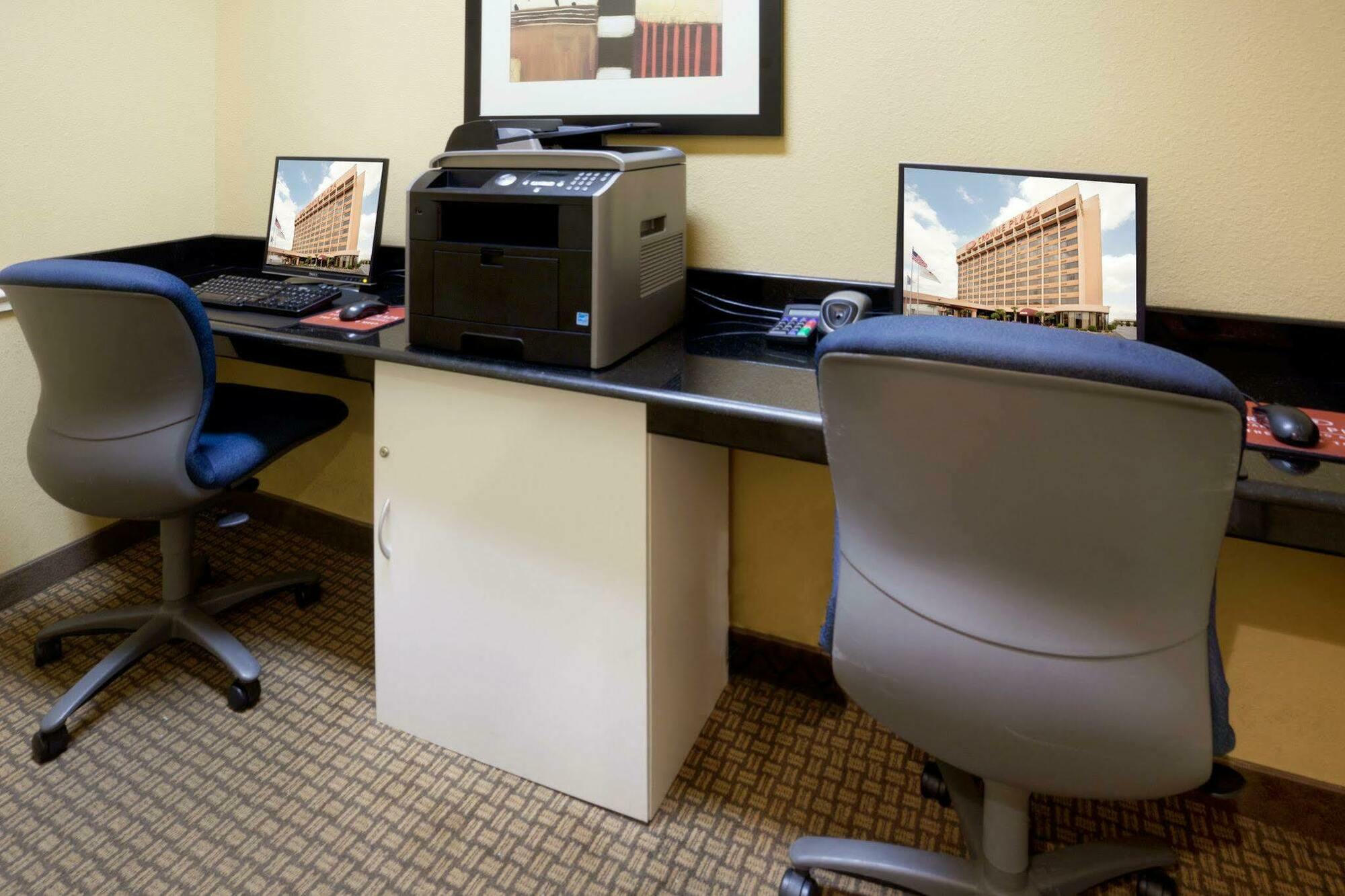 Crowne Plaza San Antonio Airport By Ihg Hotel Exterior photo
